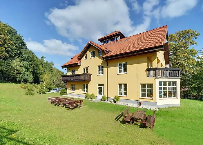 Otel Hotel Belweder - Przy Hotelu Golebiewski 2*