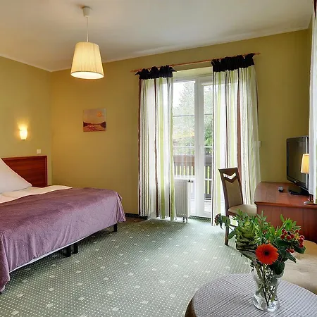 Hotel Belweder - Przy Golebiewski 2*